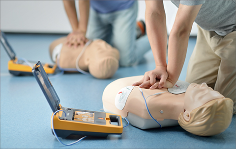 MULTIEMERGENCIAS-CURSO-USO-ADECUADO-DEL-DEA-PERU